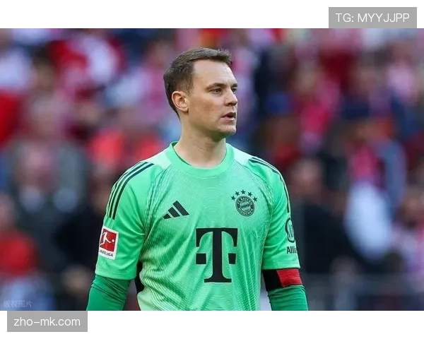 拜仁全员健康回归训练，诺伊尔复出为密集赛程轮换提供保障